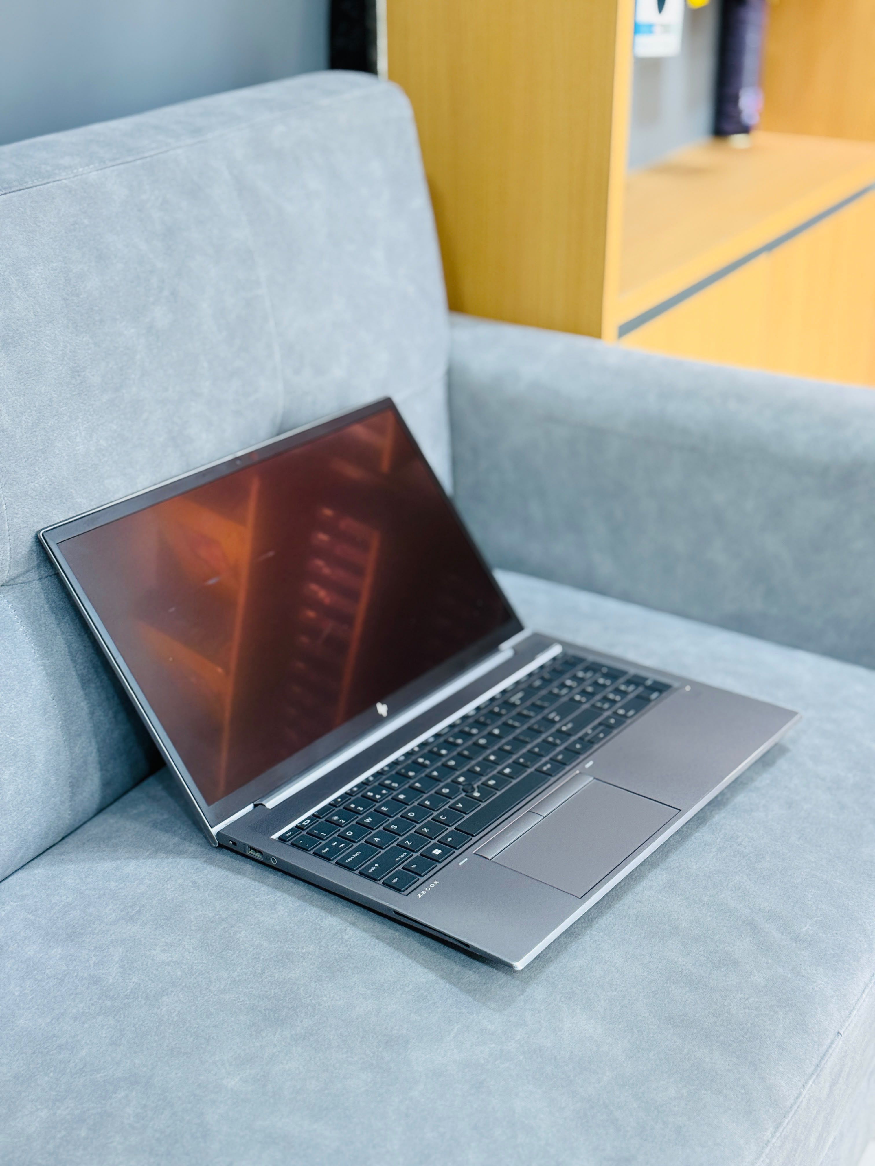 Laptop  HP Z book Referbhished